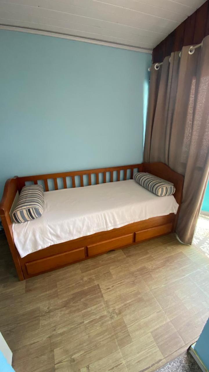 Hostel Vento Leste Бомбіняс Екстер'єр фото